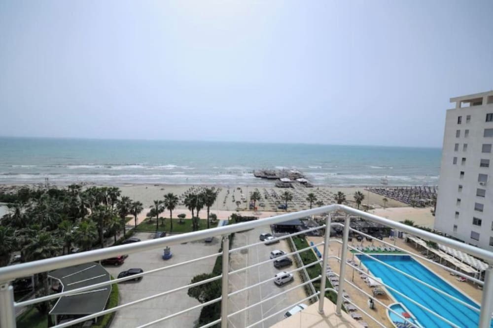 Apartment, Balcony