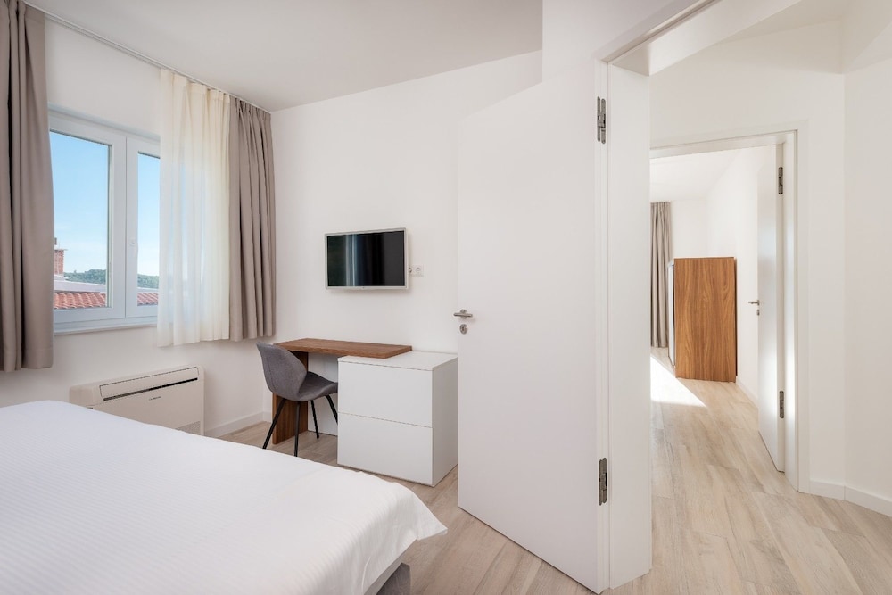 Apartment, 2 Bedrooms (3)
