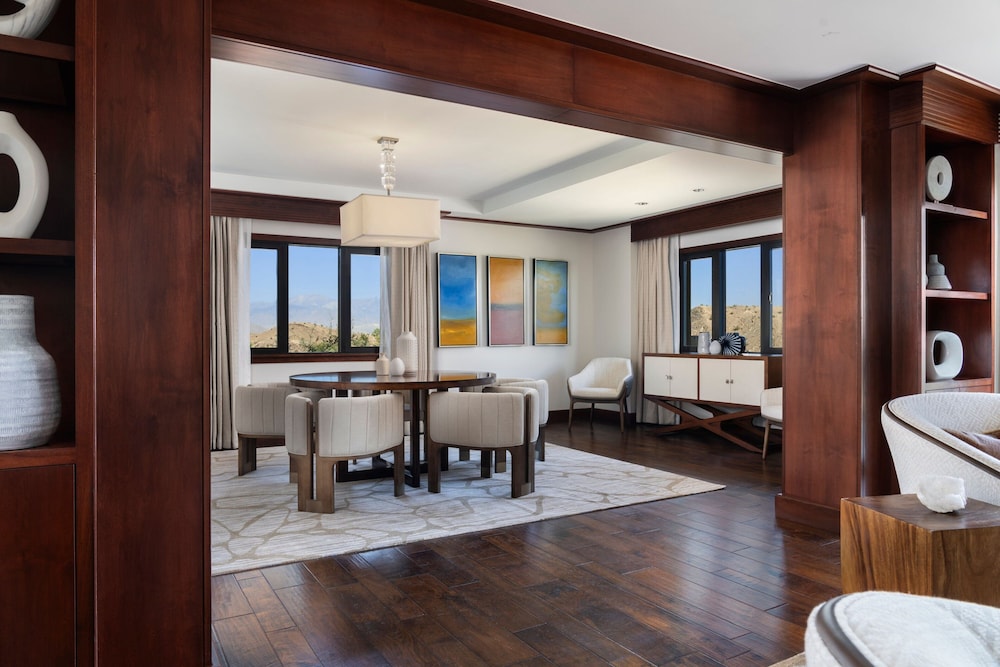 Club Suite, 1 Bedroom - Photo 1
