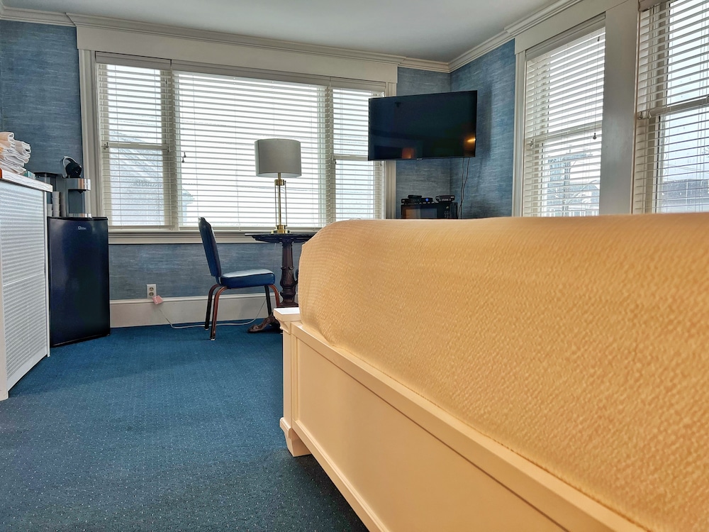 Premier Room, 1 Queen Bed, Ocean View, Oceanfront photo 3