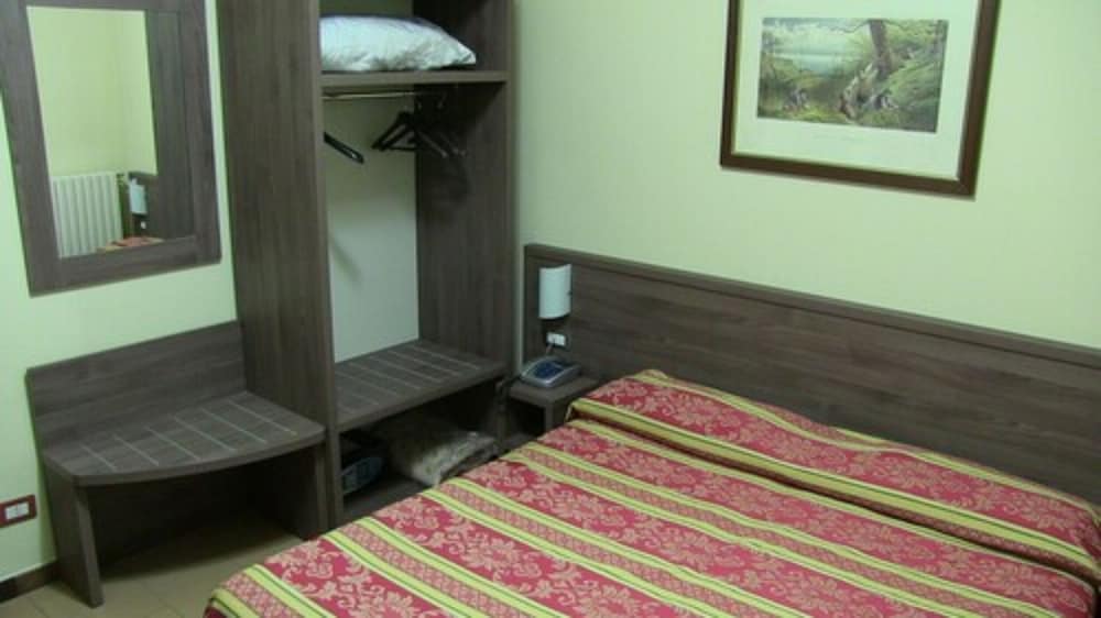 Superior Single Room, 1 Queen Bed