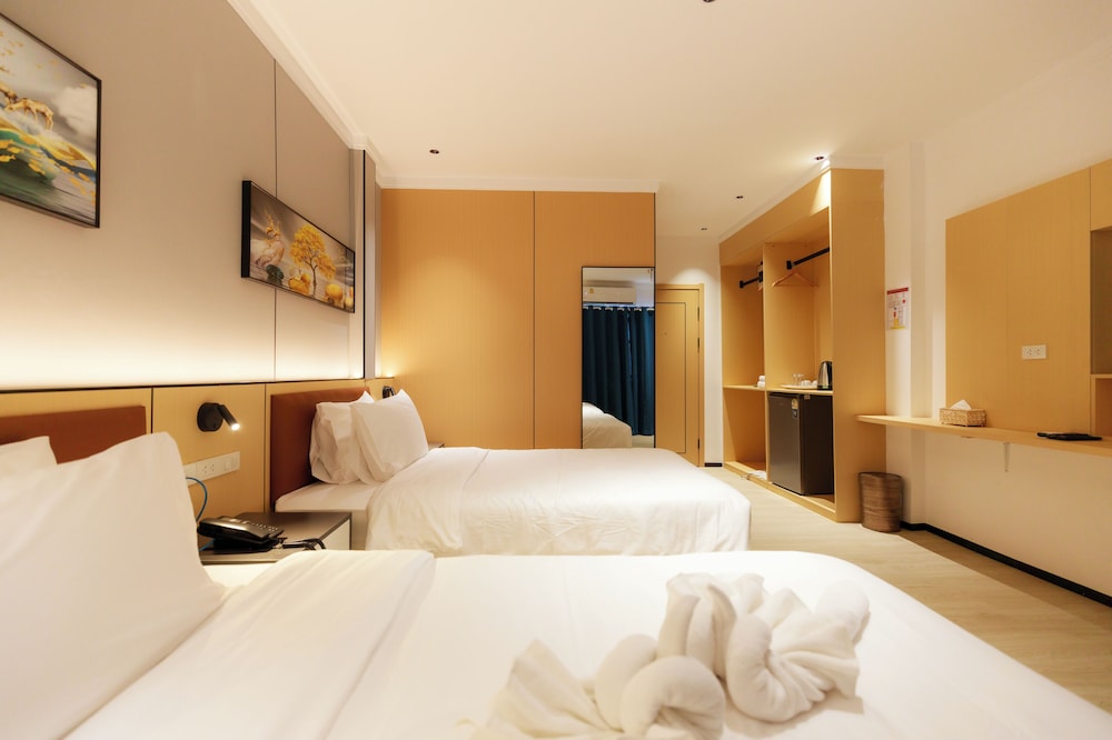 Deluxe Room, 2 Twin Beds