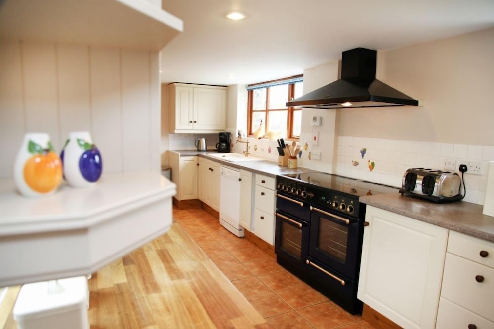 Cottage (The Granary) photo 3