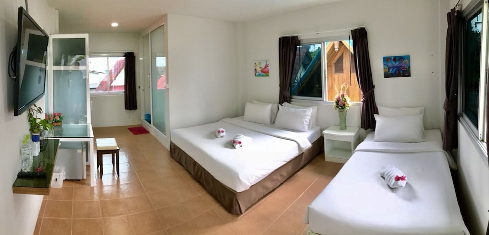 Family Double Room photo 3
