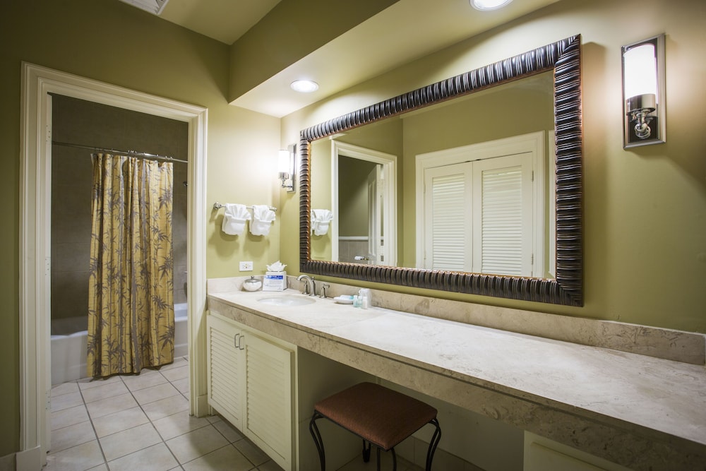Standard Suite, 2 Queen Beds, Golf View