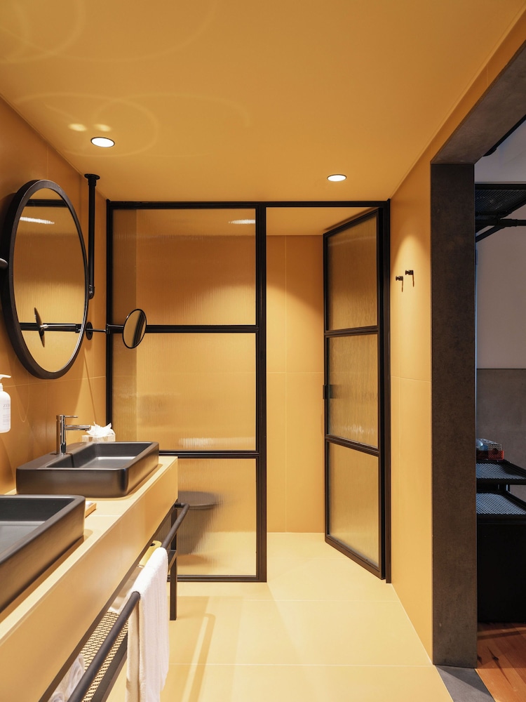 Deluxe Double or Twin Room photo 2