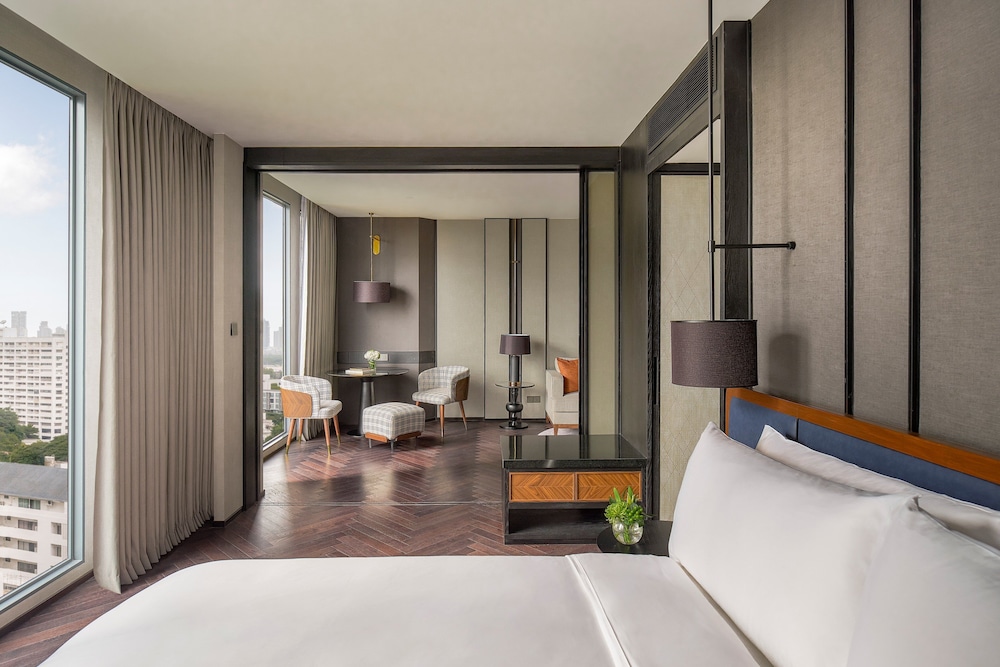 Suite, 1 Bedroom, Club Lounge Access (Dining) photo 3