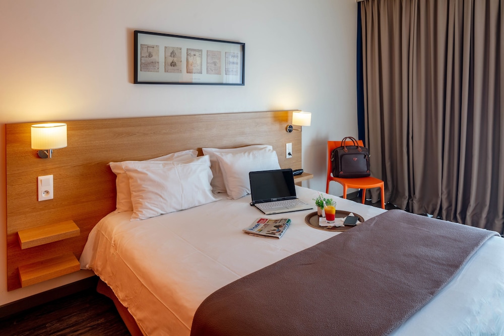 Superior Double or Twin Room - Photo 1