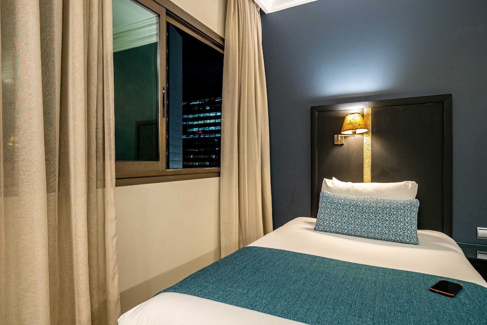 Deluxe Triple Room - Photo 7