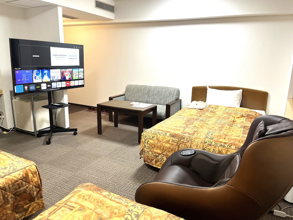 Triple Room, 3 Bedrooms, Non Smoking photo 3