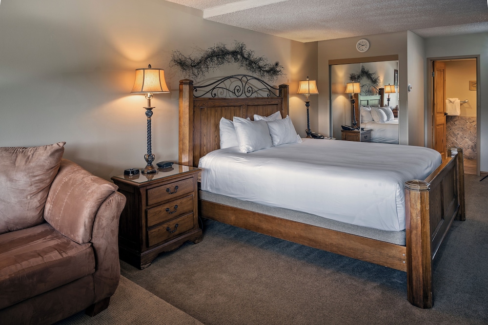 Suite, 2 Bedrooms, 2 Bathrooms - Photo 6