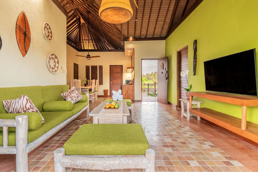 Tembo Family Suite + Bali Safari Entrance & Safari Journey photo 3