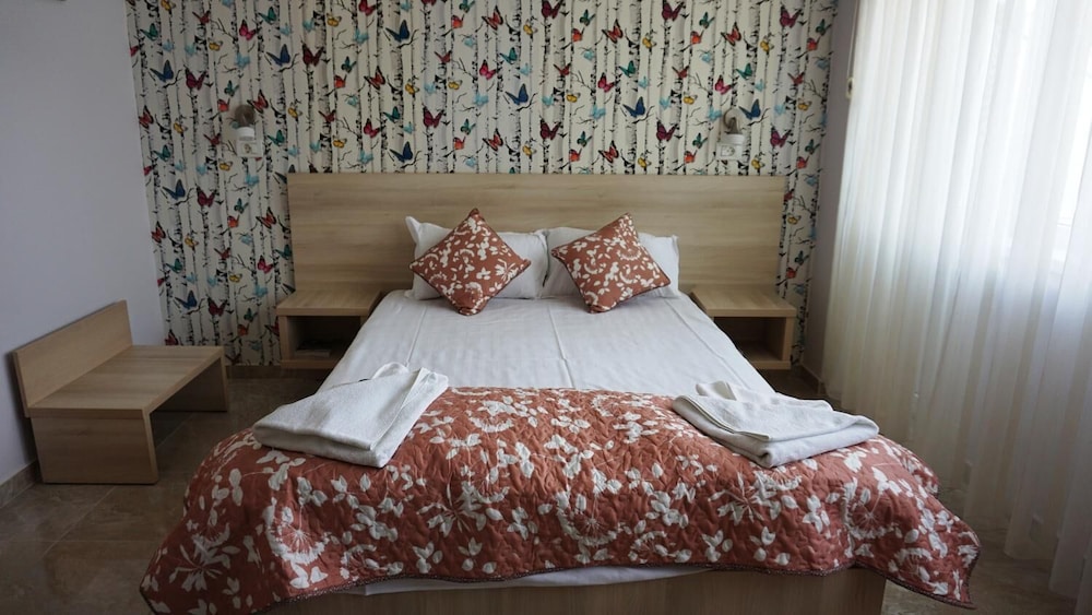Standard Double Room photo 2