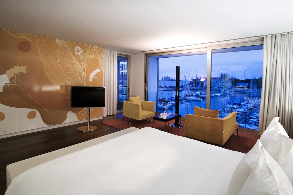 Deluxe Room, Balcony (Premier) photo 3