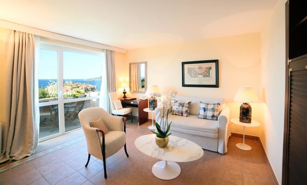 Executive Room photo 2