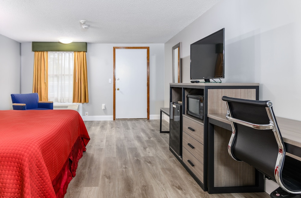 Deluxe Room, 1 King Bed, Non Smoking photo 1