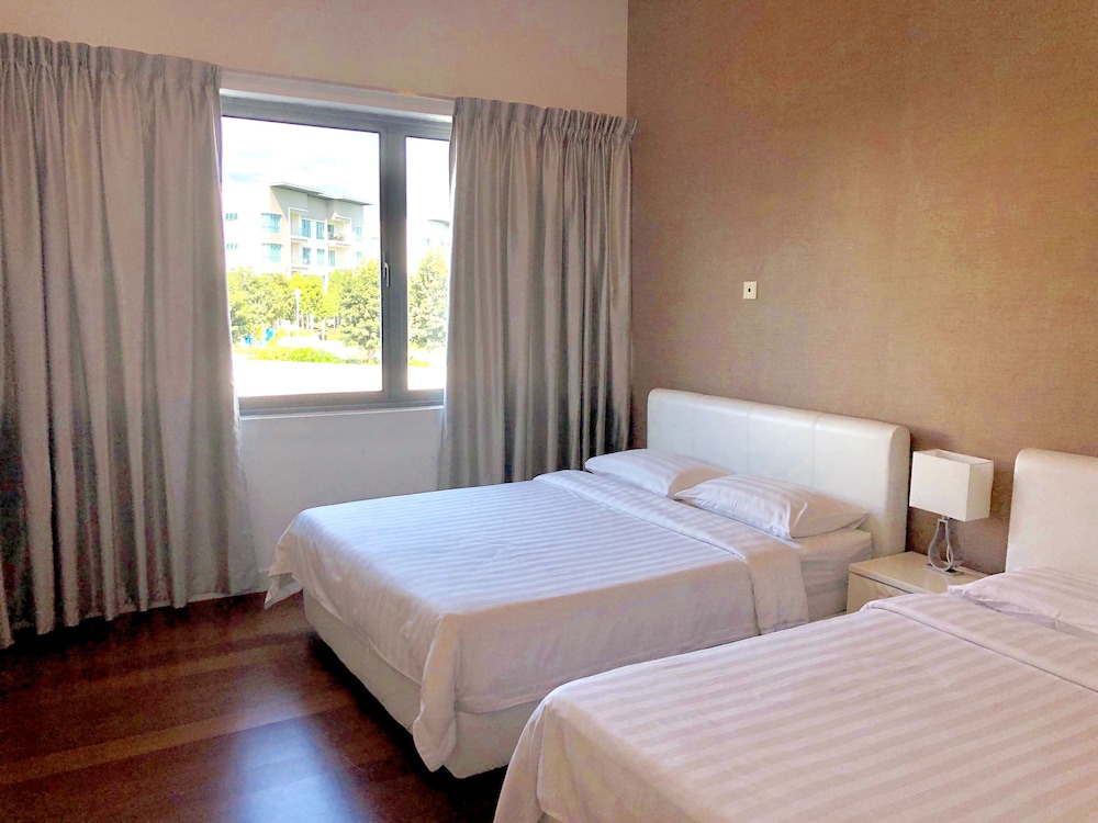 Premier Apartment, 1 Bedroom, Garden View