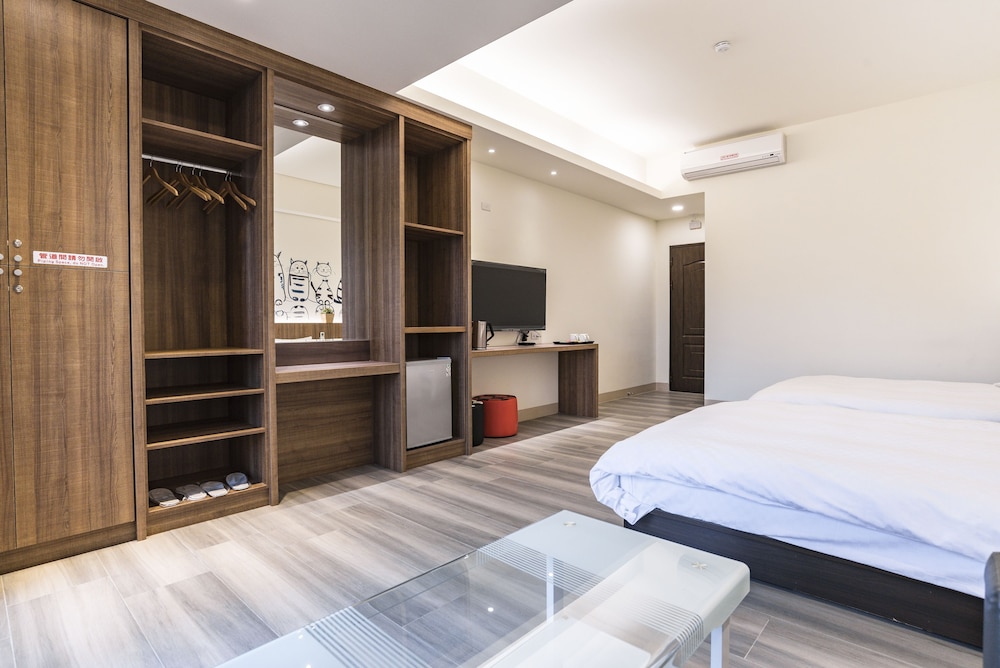 Family Quadruple Room - Photo 4