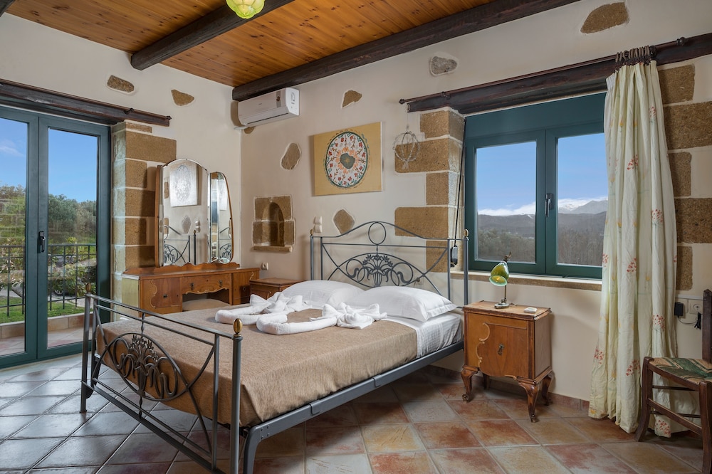 Traditional Villa, 4 Bedrooms