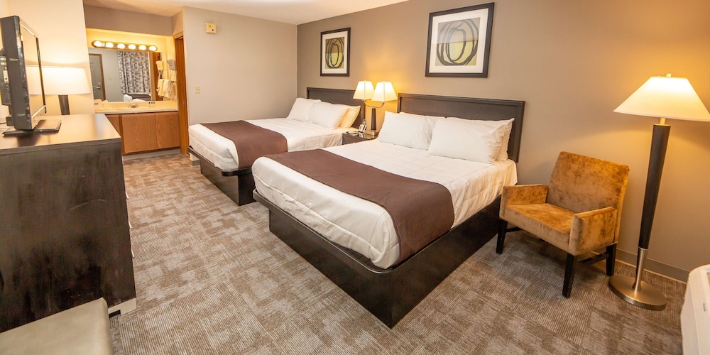 Room, 2 Queen Beds, Non Smoking - Photo 5