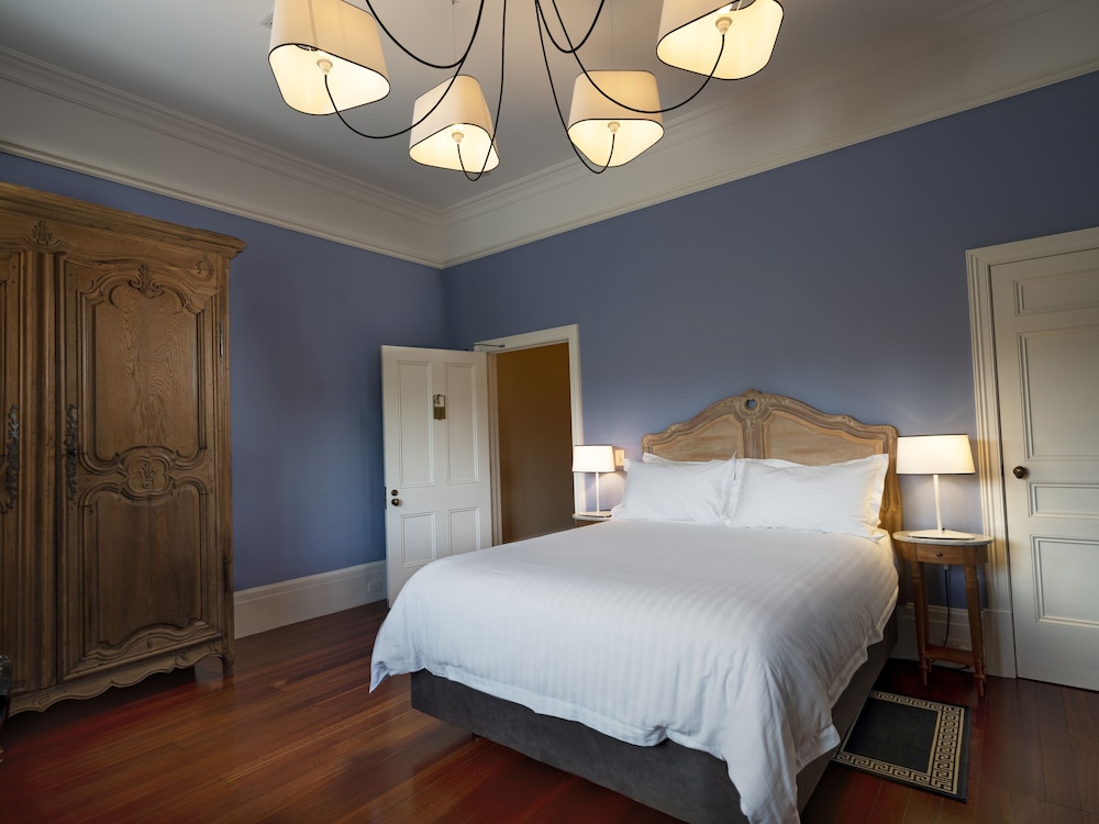 Luxury Room, 1 Queen Bed, Vineyard View photo 2