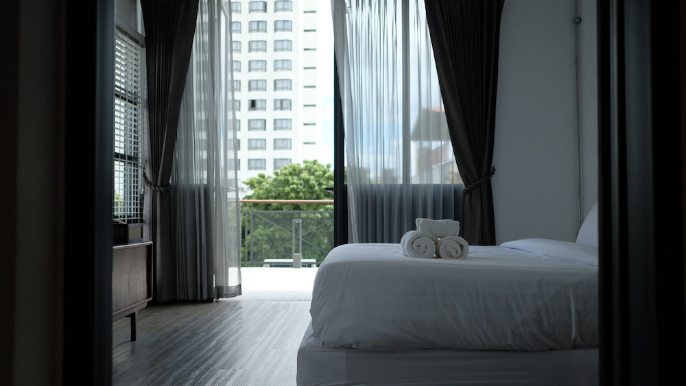 Romantic Room, 1 King Bed, City View