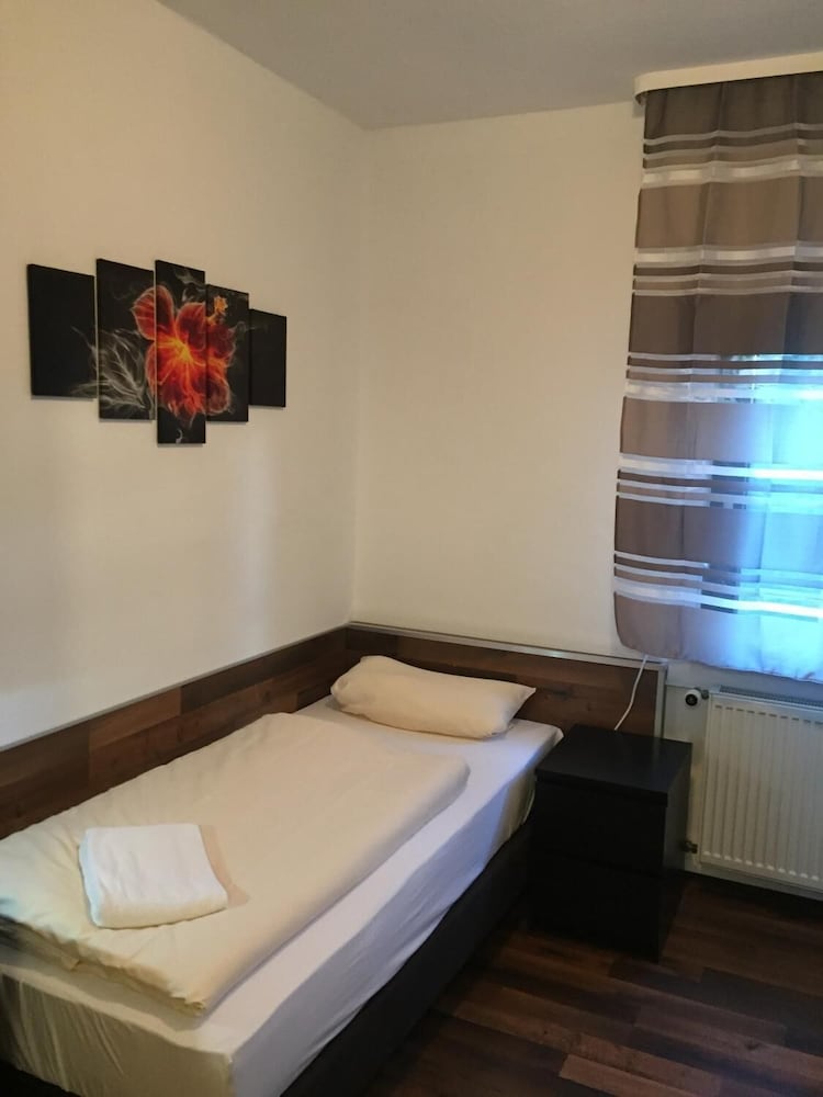Single Room photo 1