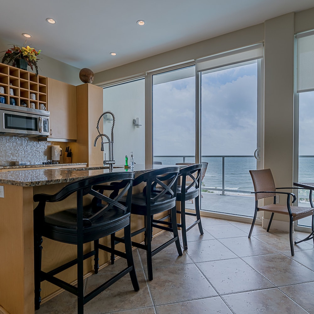 Seas the Day in this Luxury Condo at Diamond Beach Ocean Views Incredible Pools Amenities, Kuva 16
