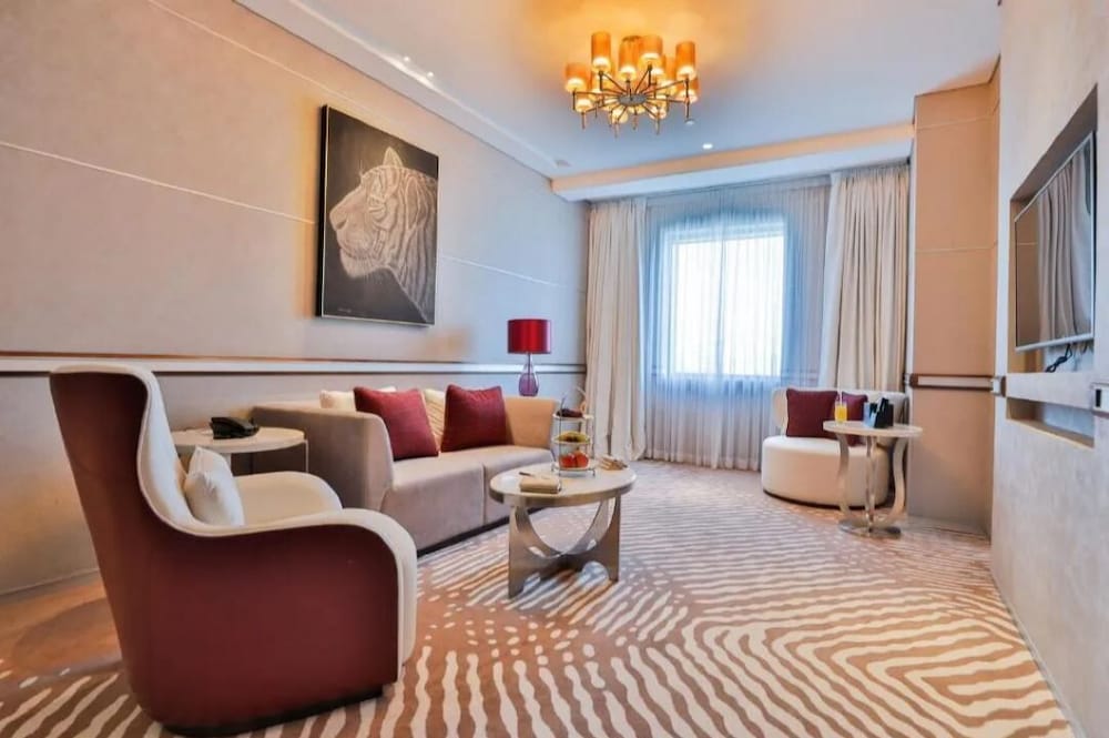 Executive Room - Photo 2