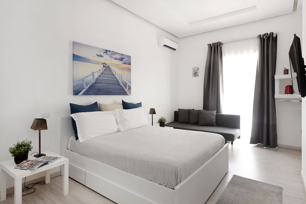 Luxury Triple Room photo 2