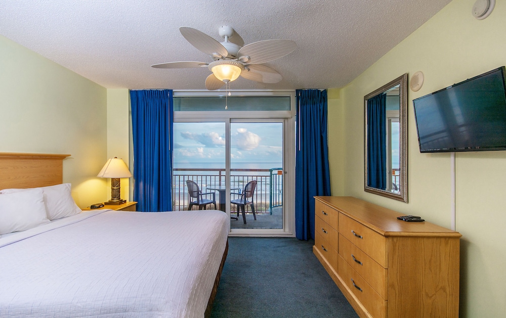 Oceanfront Three Bedroom Condo photo 1