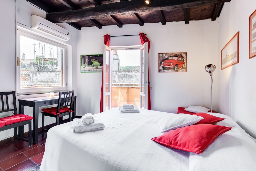 Apartment, 1 Queen Bed, Terrace, City View