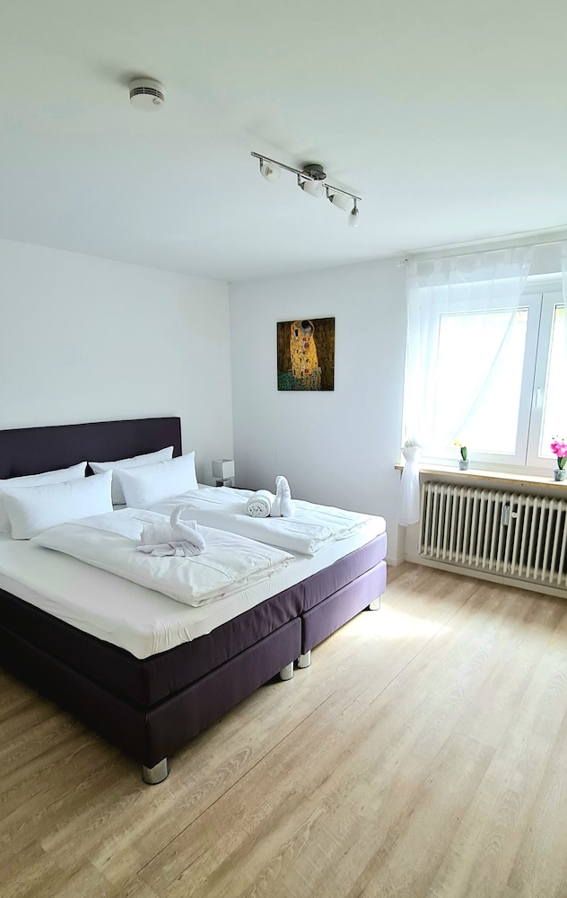 Luxury Apartment, 1 Bedroom, Balcony, Mountain View photo 1