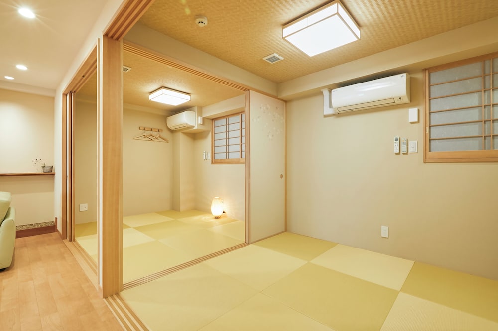 Japanese-style Suite, 2 Bedrooms, Non Smoking, Kitchen