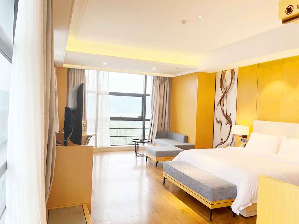 Panoramic Single Room