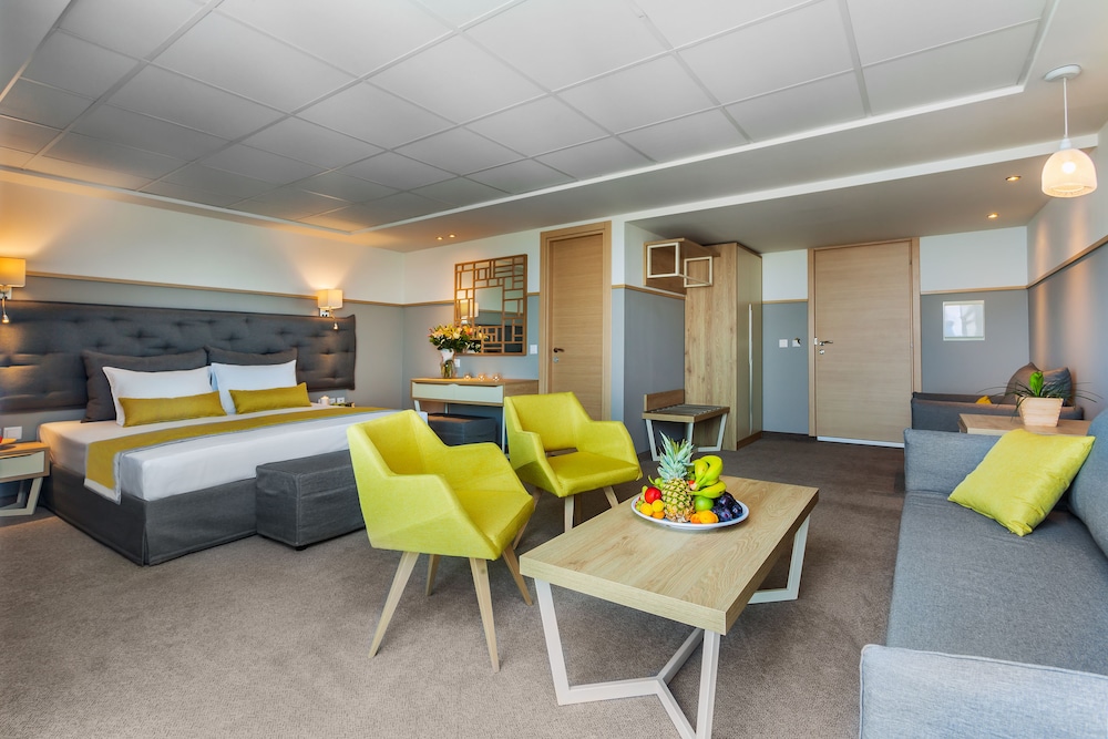 Suite, Sea View (Elegant) photo 1