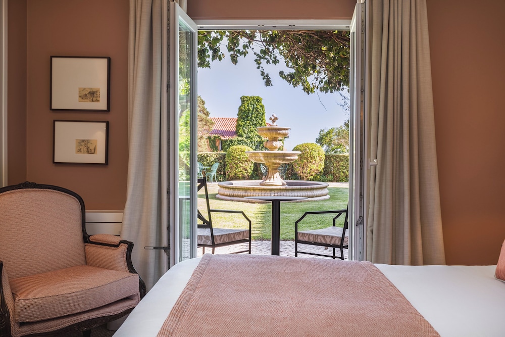 Deluxe Room, Partial Sea View and SPA access - Photo 1