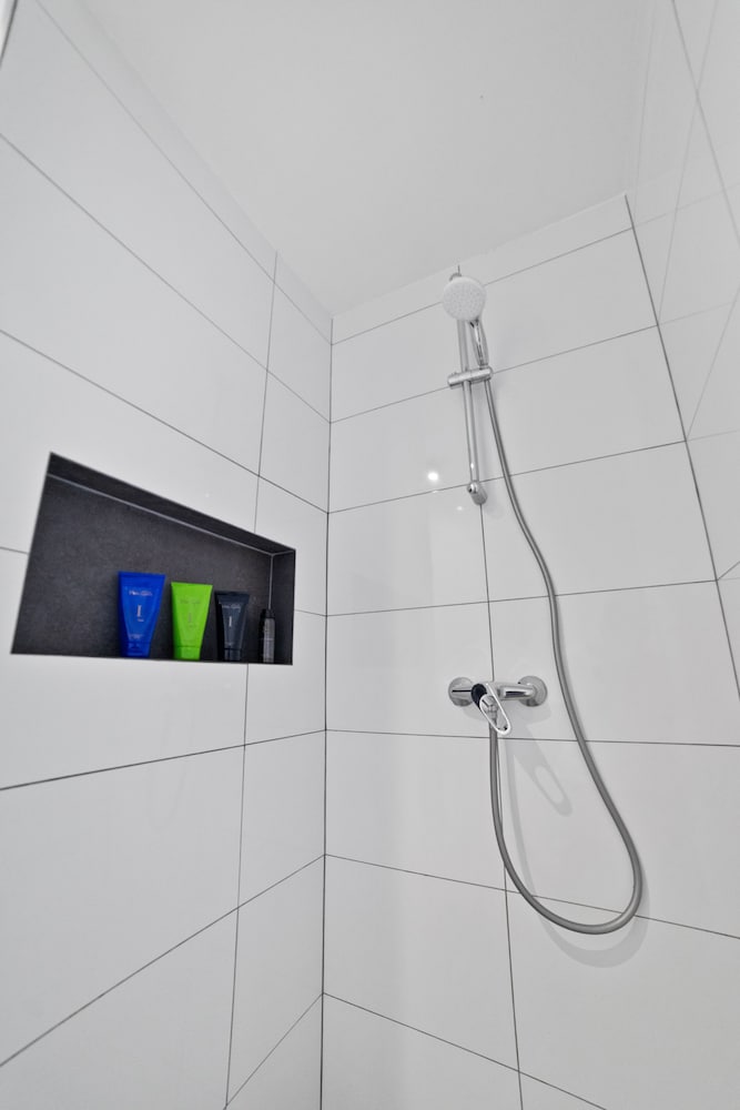 Premium House photo 2