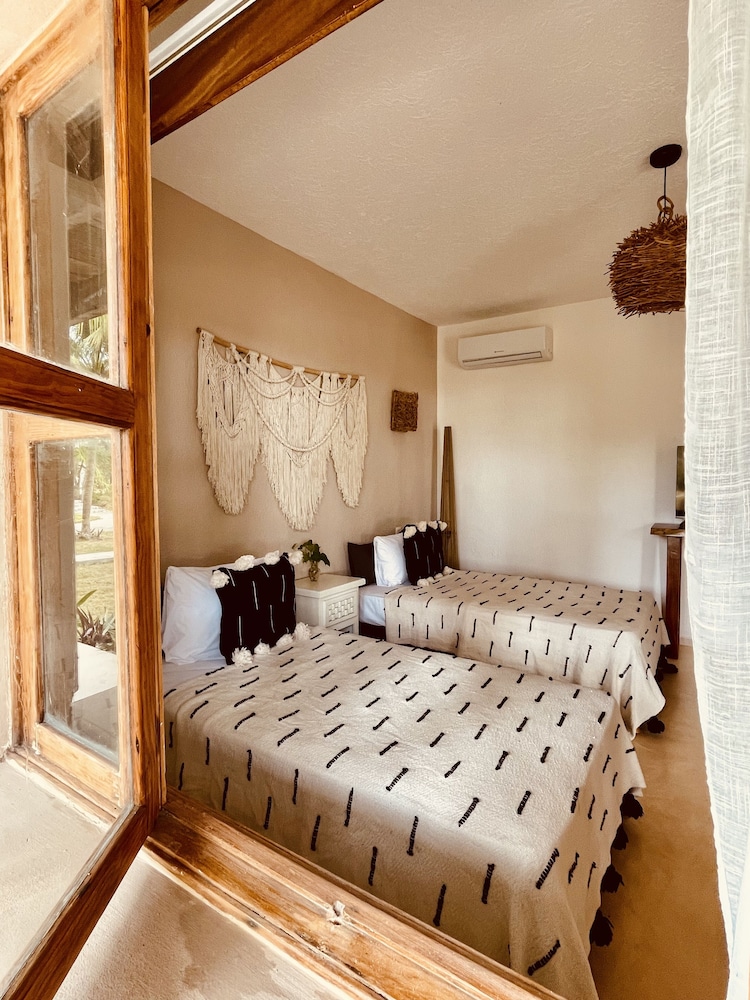 Suite, Garden View - Photo 9