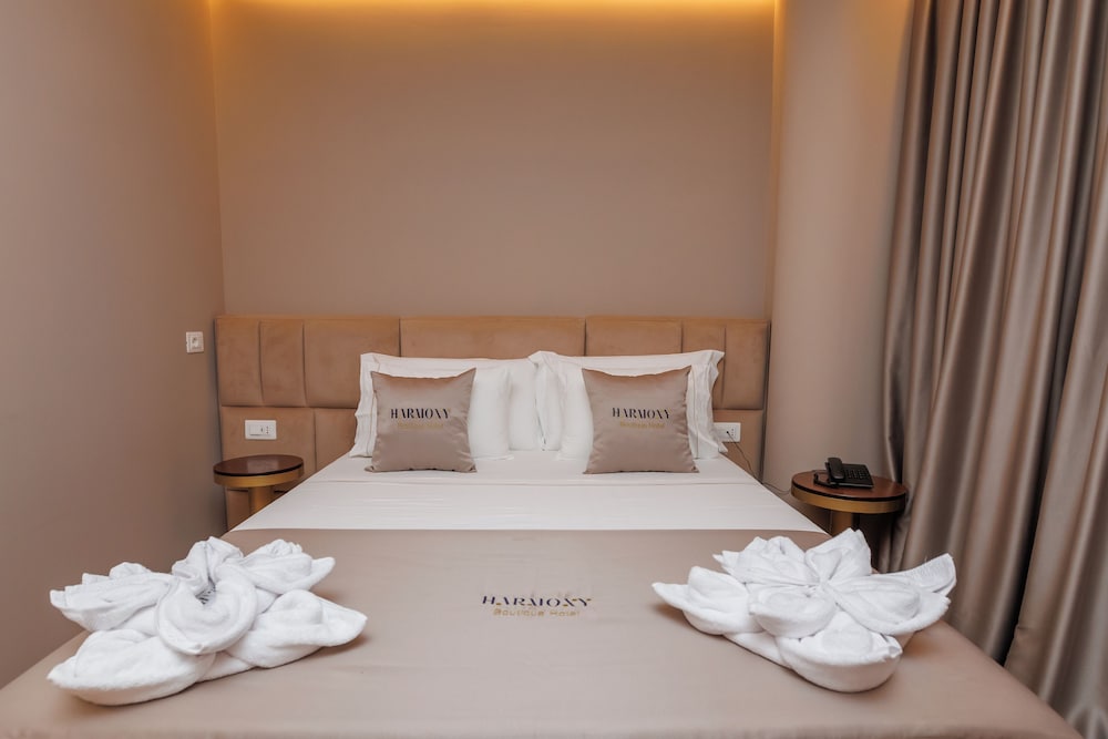 Comfort Triple Room, City View