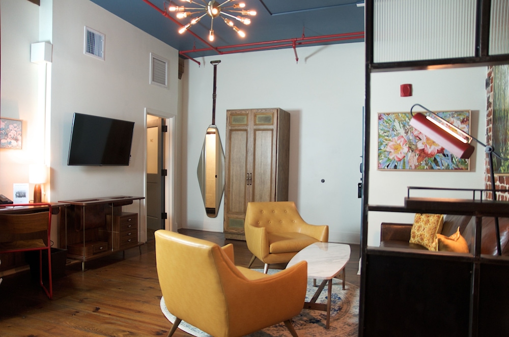 Suite, 1 King Bed with Sofa bed (Artist Loft Suite) - Photo 8