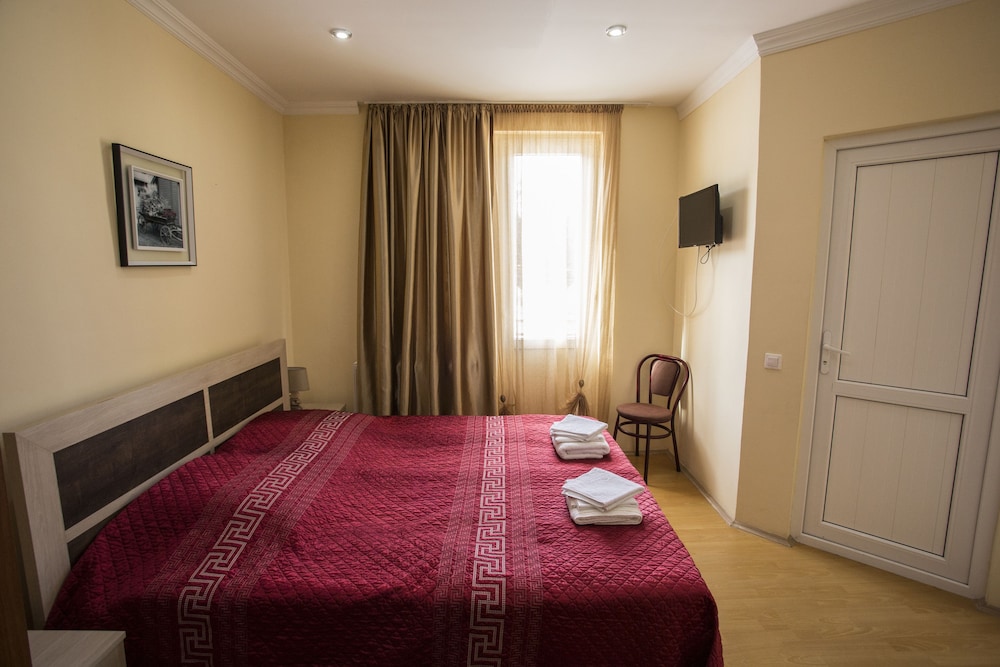 Basic Double Room, 1 Double Bed
