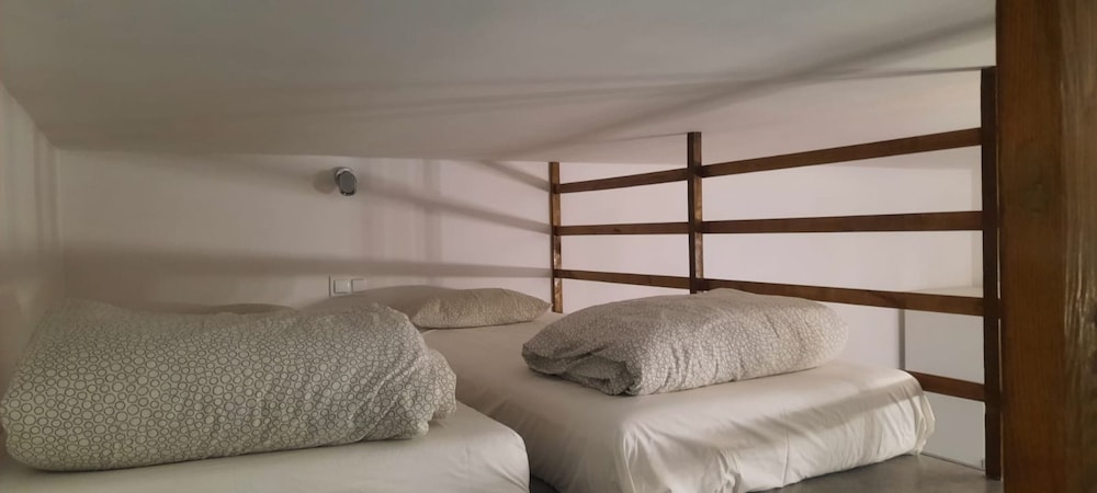 Small Apartment, 1 Bedroom, Non Smoking, Kitchen (53/1a) photo 3