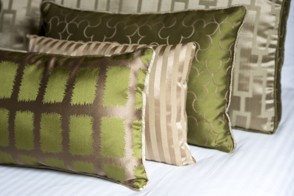 Standard Studio with King Bed - Photo 9