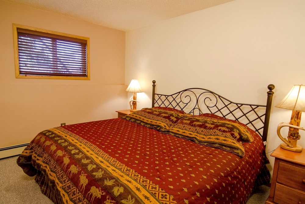 Family Condo, 2 Bedrooms, Kitchen photo 2