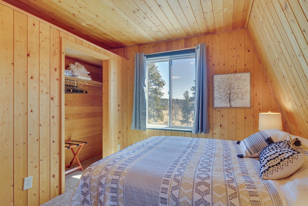 House (4 Bedrooms) photo 2