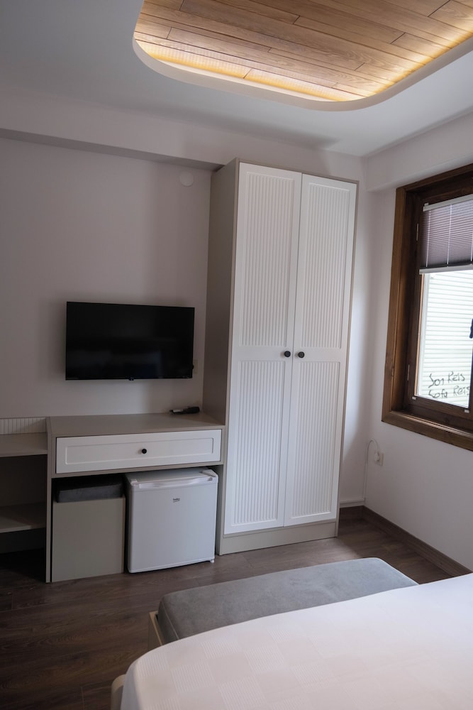Basic Room photo 2