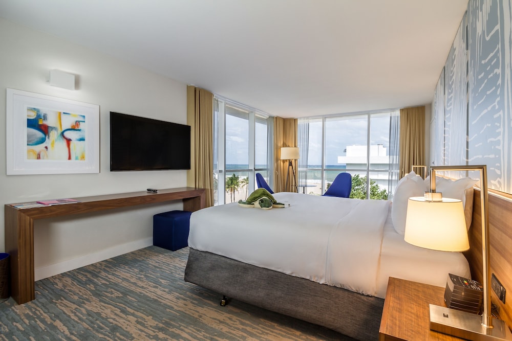 Suite, 1 King Bed with Sofa bed, Oceanfront