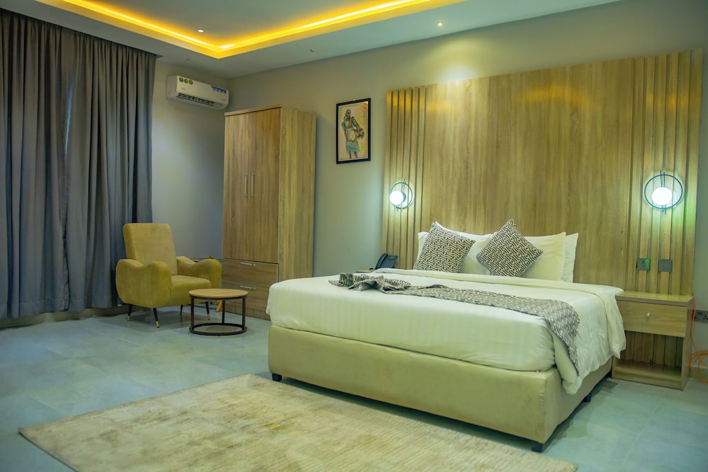 Deluxe Room, City View