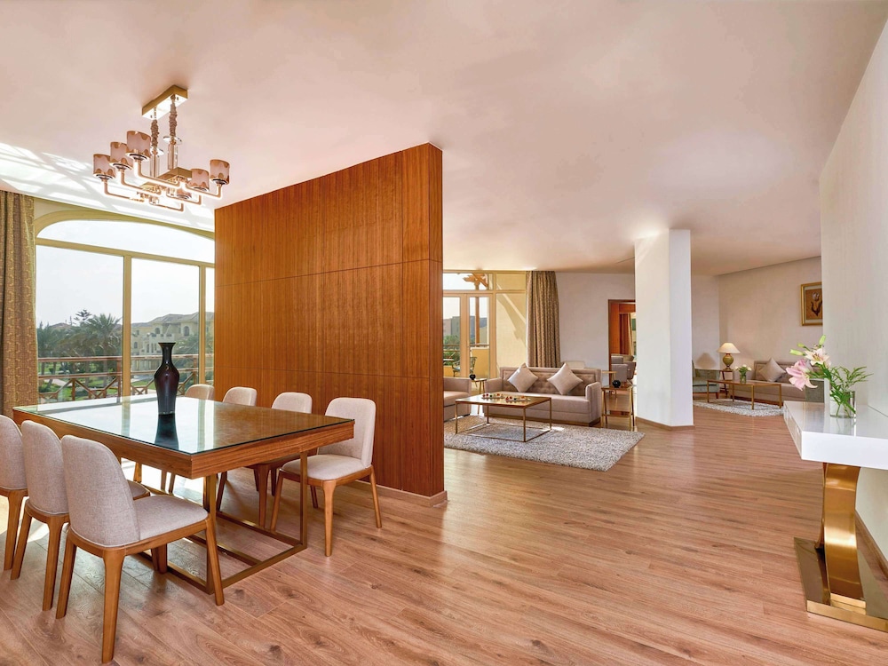 Presidential Suite, Multiple Beds, Pool View